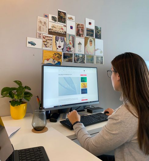 Jessica Angelevski working on a computer